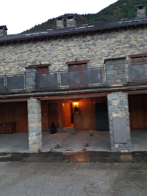 Adosado En Villanua Con Wifi エクステリア 写真