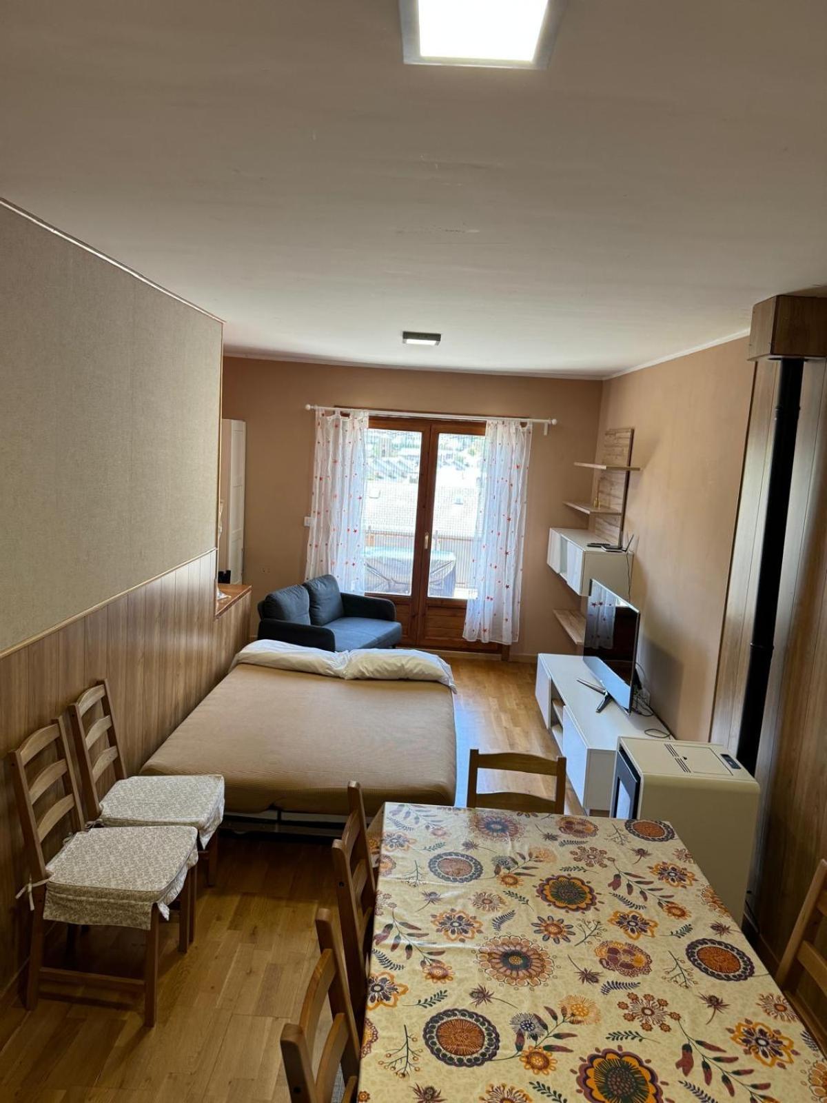 Adosado En Villanua Con Wifi エクステリア 写真